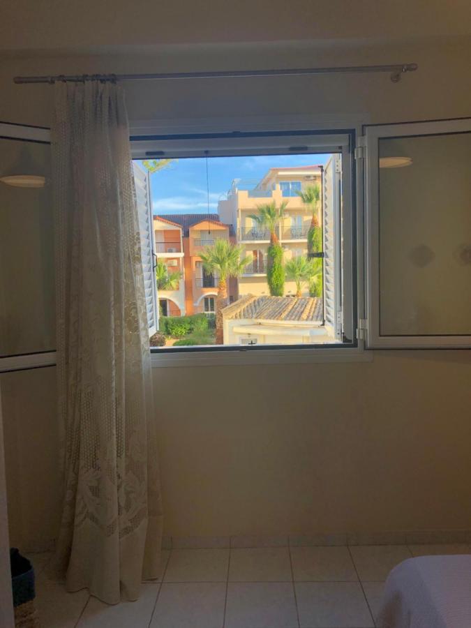 Kallas Apartments Laganas Bagian luar foto