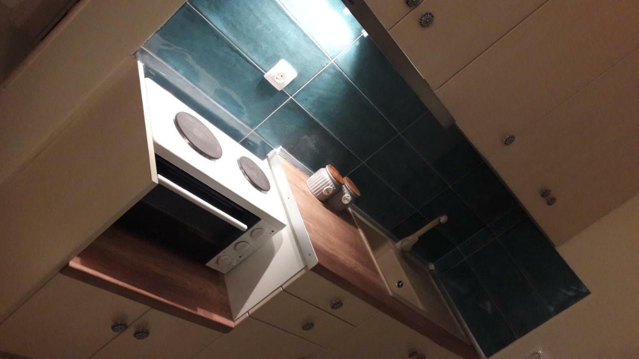Kallas Apartments Laganas Bagian luar foto